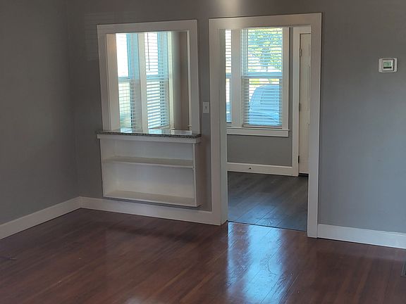 5th image of 403 Earl St #1