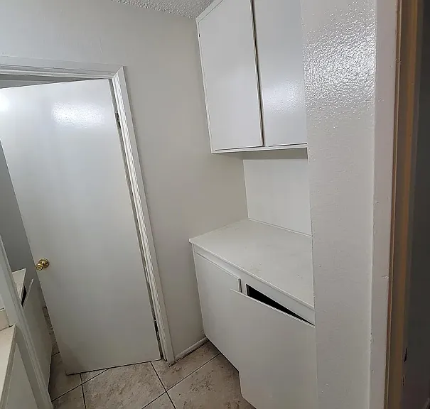 329 W 14th St #G — Photo 15