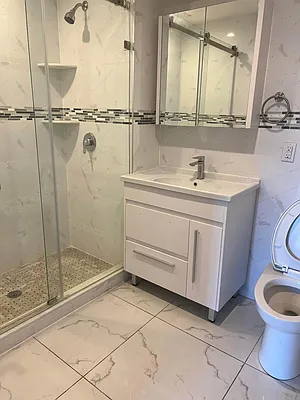 Rented by Apple Realty Group Corp | media 23