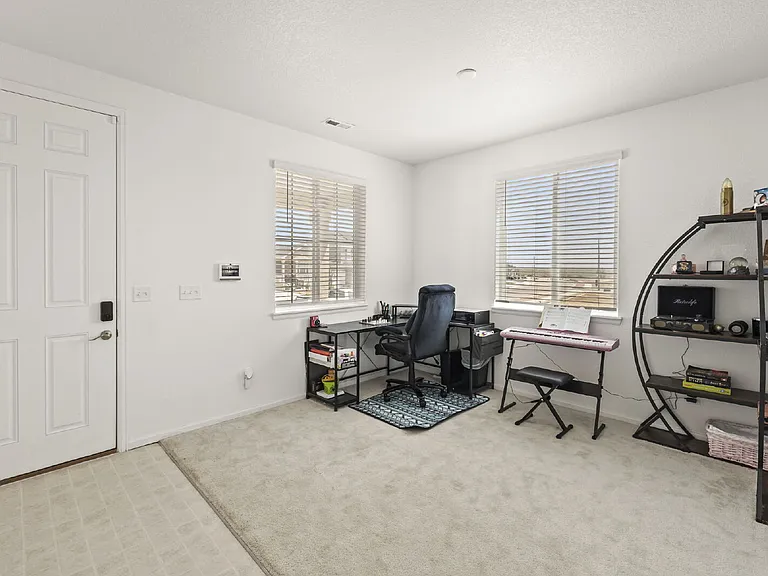 3315 Bella Luna Dr — Photo 4