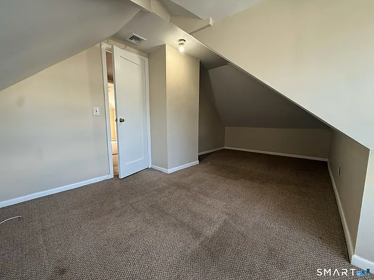134 Woodward Ave #2 — Photo 16