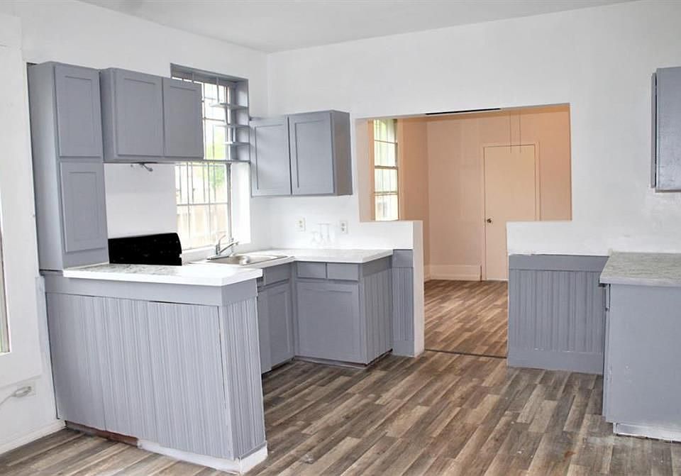 1st image of 7017 Sherman St #3