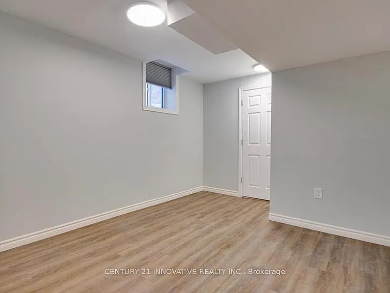 165 Emick Dr #BASEMENT — Photo 13