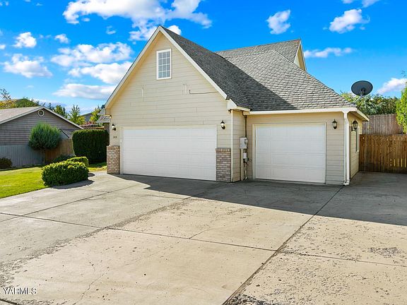 3rd image of 1410 Jesica Dr