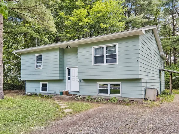 35 Dart Dr, Ithaca, NY 14850