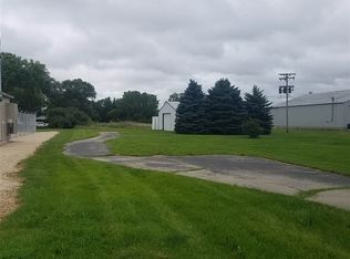 5297 E Rockton Rd, Roscoe, IL 61073