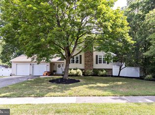 79 Partridge Ln, Cherry Hill, NJ 08003