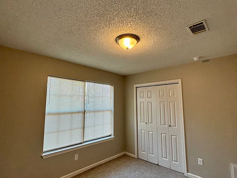 3 Eastwood Ct — Photo 10