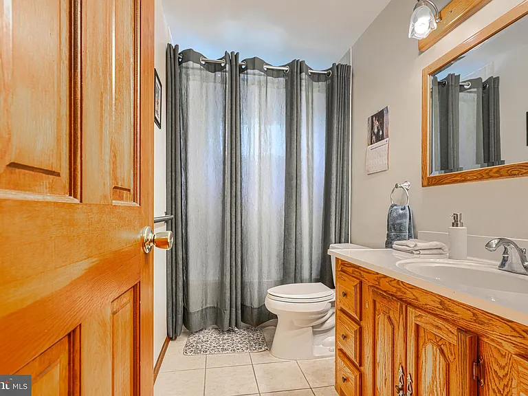280 Mackintosh Dr — Photo 33