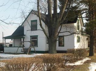 1533 Van Geisen Rd, Caro, MI 48723