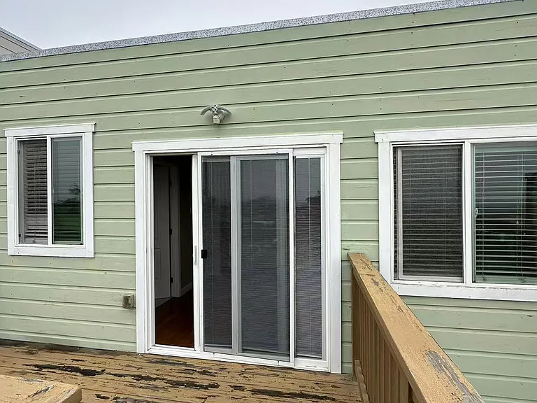535 Mangels Ave #A — Photo 14