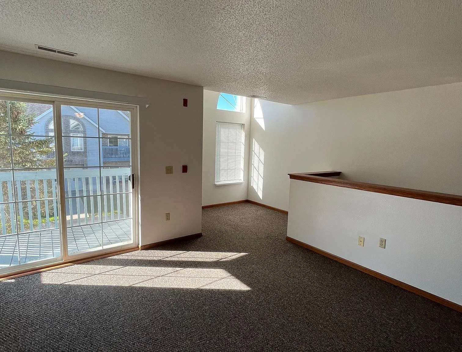 2 bed, 950 sqft, $1,215 — Photo 4