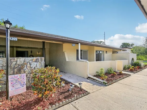 1203 16th Cir SE, Largo, FL 33771