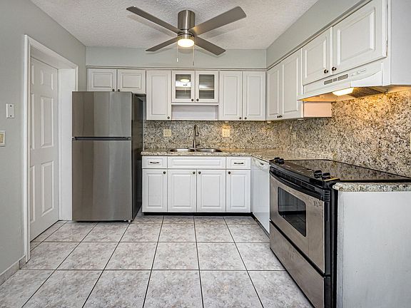 2nd image of 2734 Ponce De Leon Blvd
