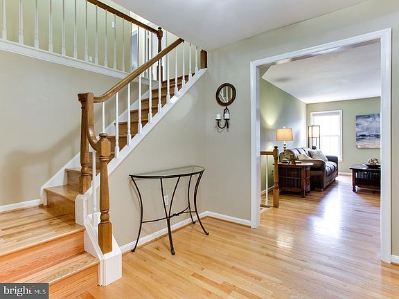 3rd image of 15021 Greymont Dr