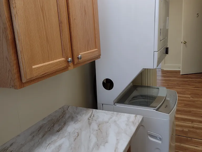 17 N Hanover St #5 — Photo 7