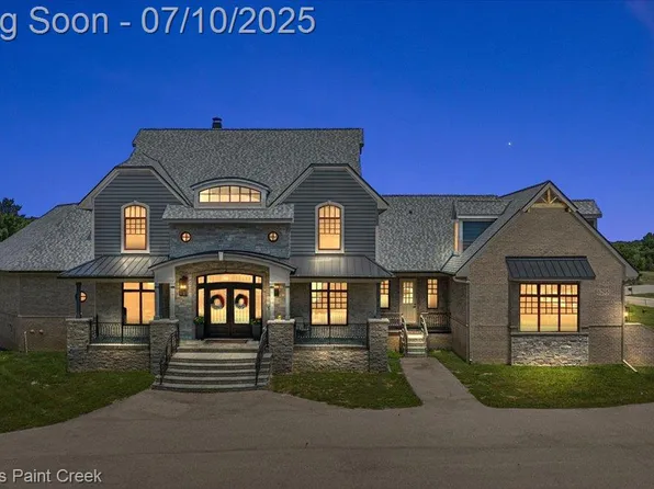 6295 Canter Creek Trl, Grand Blanc, MI 48439