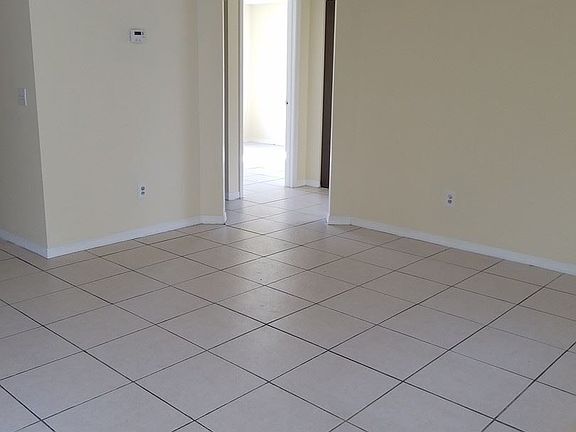 3rd image of 595 13th Pl
