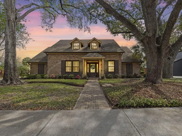 9607 Moonlight Dr, Houston, TX 77096