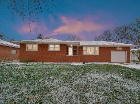 8639 Linden Ave, Munster, IN 46321