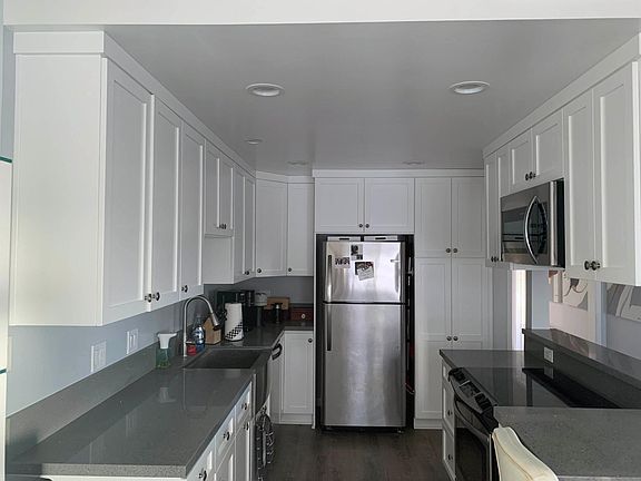 4th image of 1000 Highland Ave