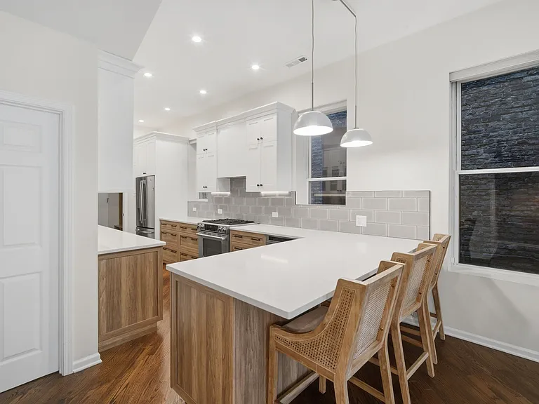 626 W Buckingham Pl #1E — Photo 9