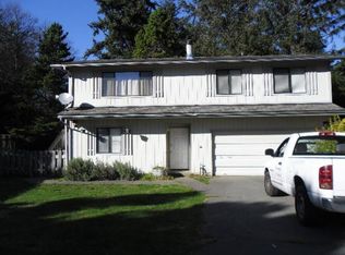 160 Whaleview Ct, Crescent City, CA 95531