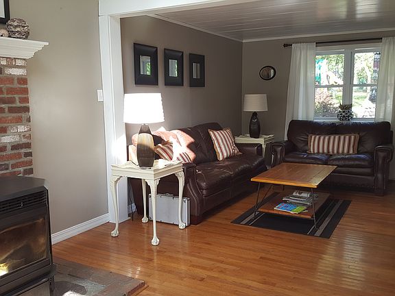 5th image of 24 Wallwind Dr