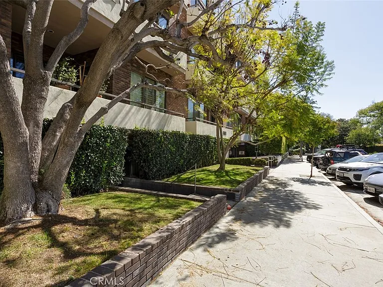 1880 Veteran Ave — Photo 28
