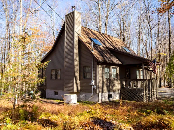 37 Bear Dr, Lake Ariel, PA 18436