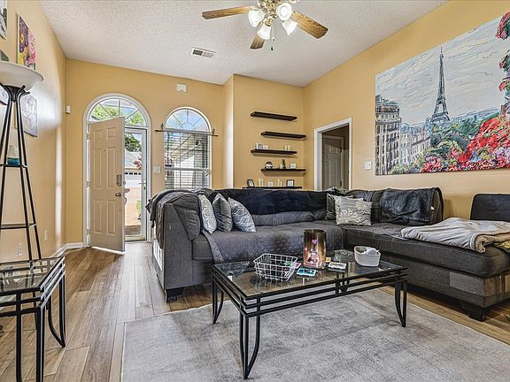 5th image of 1148 Breezy Valley Dr
