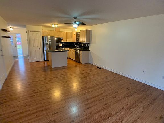 4th image of 121A Leitner Gate
