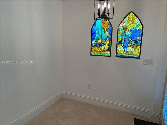 2nd image of 50 Alhambra Cir #Townhouse 103