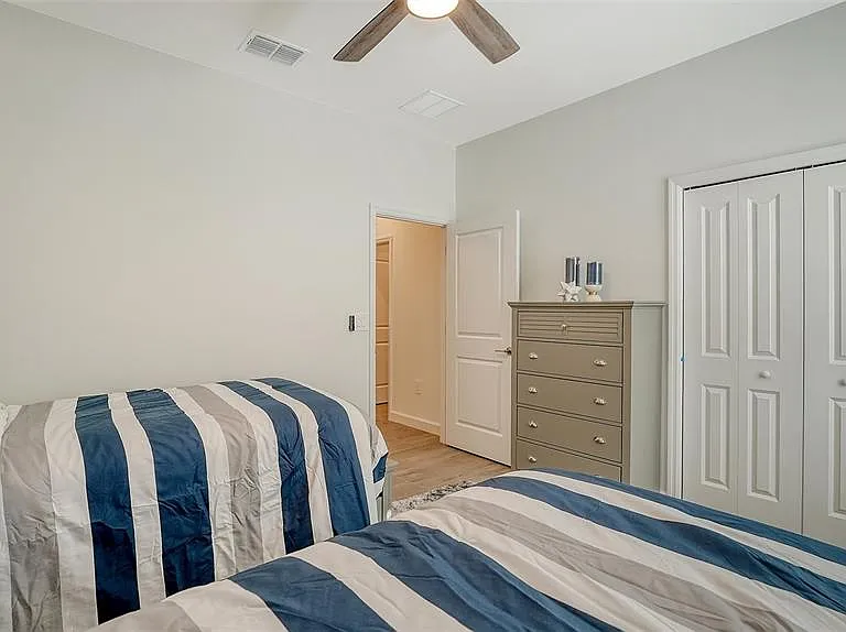 4909 Oyster Pearl St — Photo 35