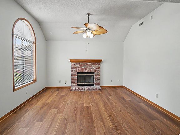 4th image of 815 Moundridge Dr