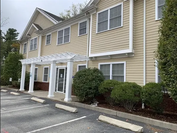 60 Bay Spring Ave Unit A8, Barrington, RI 02806