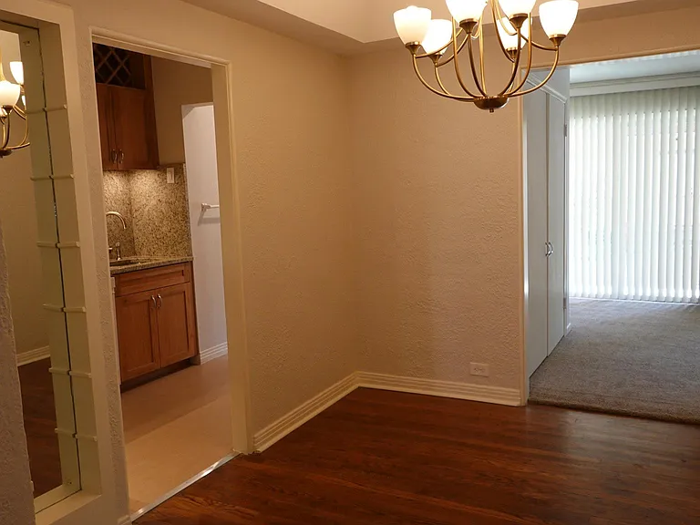 254 E Rosewood Ave #2 — Photo 6