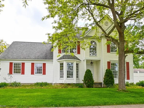 109 Seymour Ave, Mogadore, OH 44260