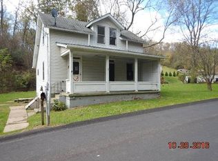 81 McChain Rd, Finleyville, PA 15332