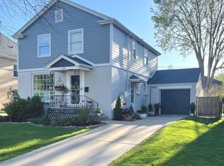 108 East Ave, Park Ridge, IL 60068