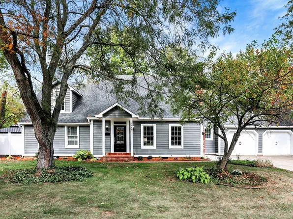 3194 W Birdsong Dr, Greenfield, IN 46140