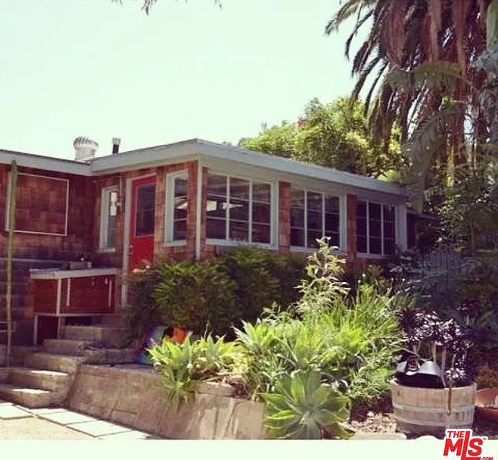 1 bed, 1.0 bath, 845 sqft, $3,800 — Photo 3