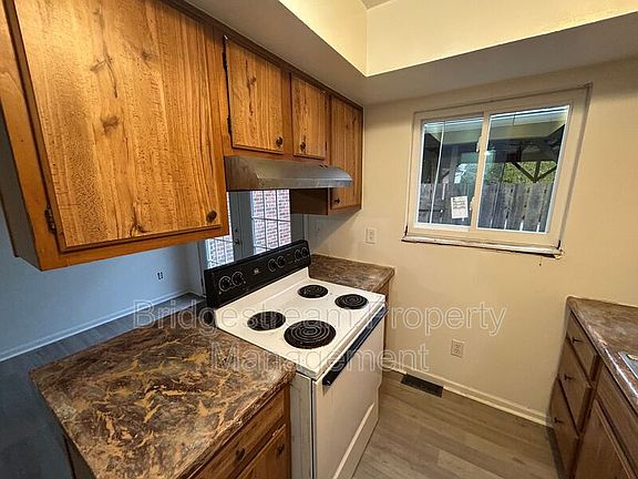 4th image of 953 Taylorsview Dr