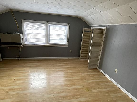 3rd image of 45 Ida St #3