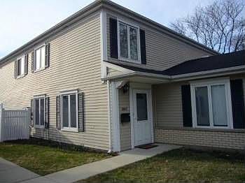 1st image of 1067 Cove Dr #140-B
