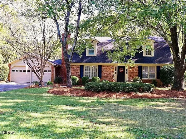 571 Commanche Dr, Macon, GA 31210