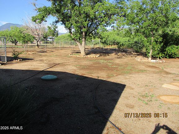 5th image of 1988 Town And Country Dr