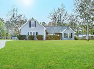 32 Greystone Ln, Cartersville, GA 30121