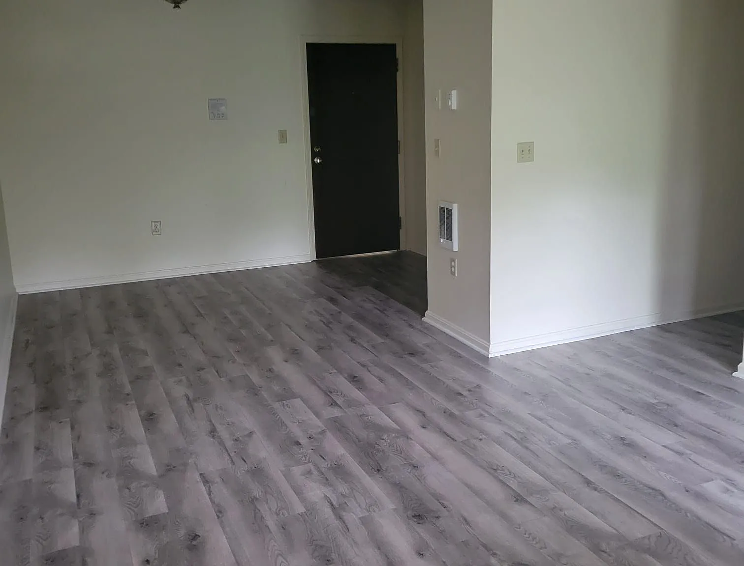 2 bed, 1.0 bath, $1,765 — Photo 3