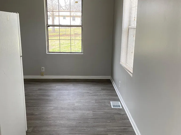 3108 Ewingwood Dr — Photo 4